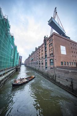 Kehrwieder Canal bridge