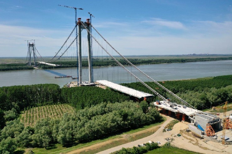 Braila Bridge - deck construction