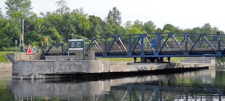 Brighton Road swing bridge