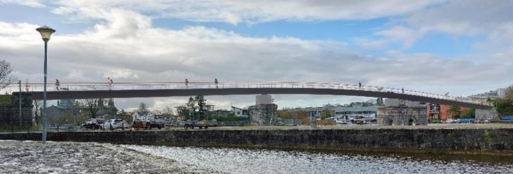 Clifden Railway Pedestrian & Cycle Bridge - curved box-girder option