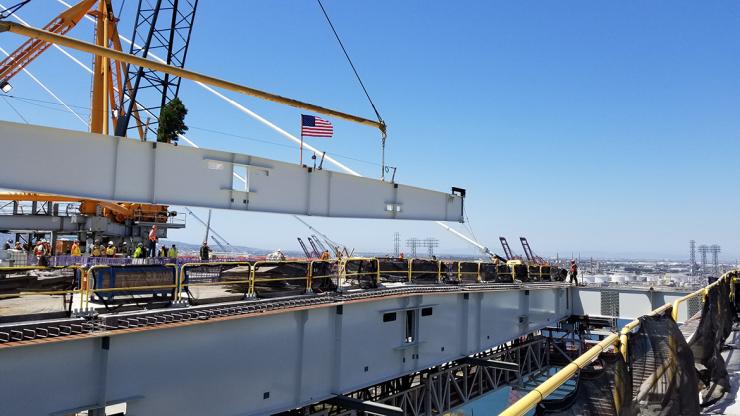 Gerald Desmond Bridge - final beam being placed