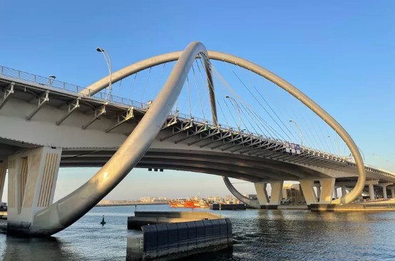 Infinity Bridge, Dubai