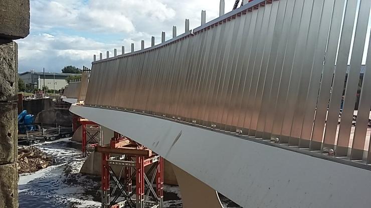 footbridge at Knostrop Weir