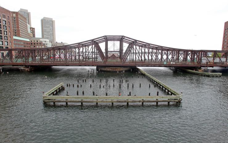  Northern Avenue Bridge