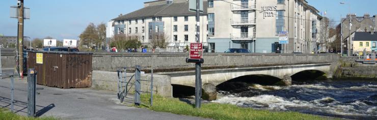 Wolfe Tone Bridge - current